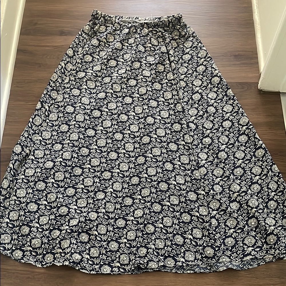 Max Studio Calico - Style Floral Print Women Skirt Size XS New & Sealed